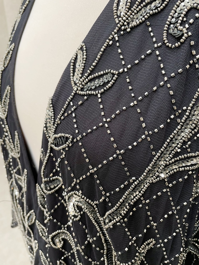 ASOS - Robe noire perles et sequins argentés - C03336