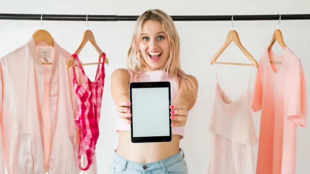 Guide d'achat : trouver les meilleures pièces mode femme sur internet